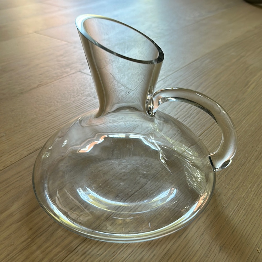 True Brands Wine Decanter